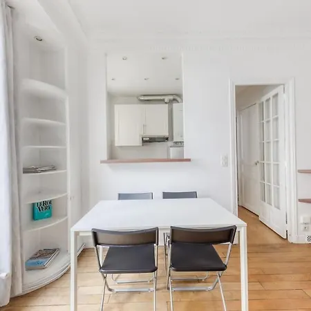 Superbe Parisien - 16eme - 4pax Appartamento